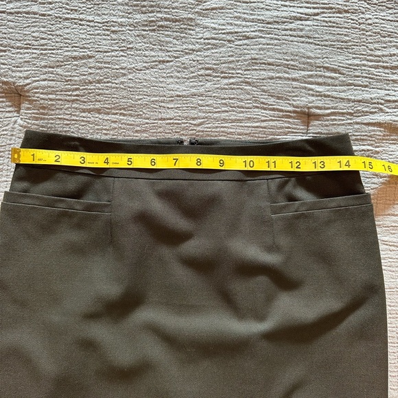 Halogen 2 piece skirt suit, size 2 Brown - Picture 13 of 13